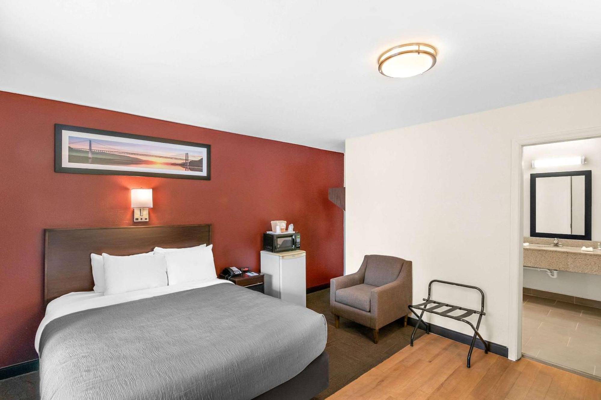 Quality Inn Queensbury Ngoại thất bức ảnh