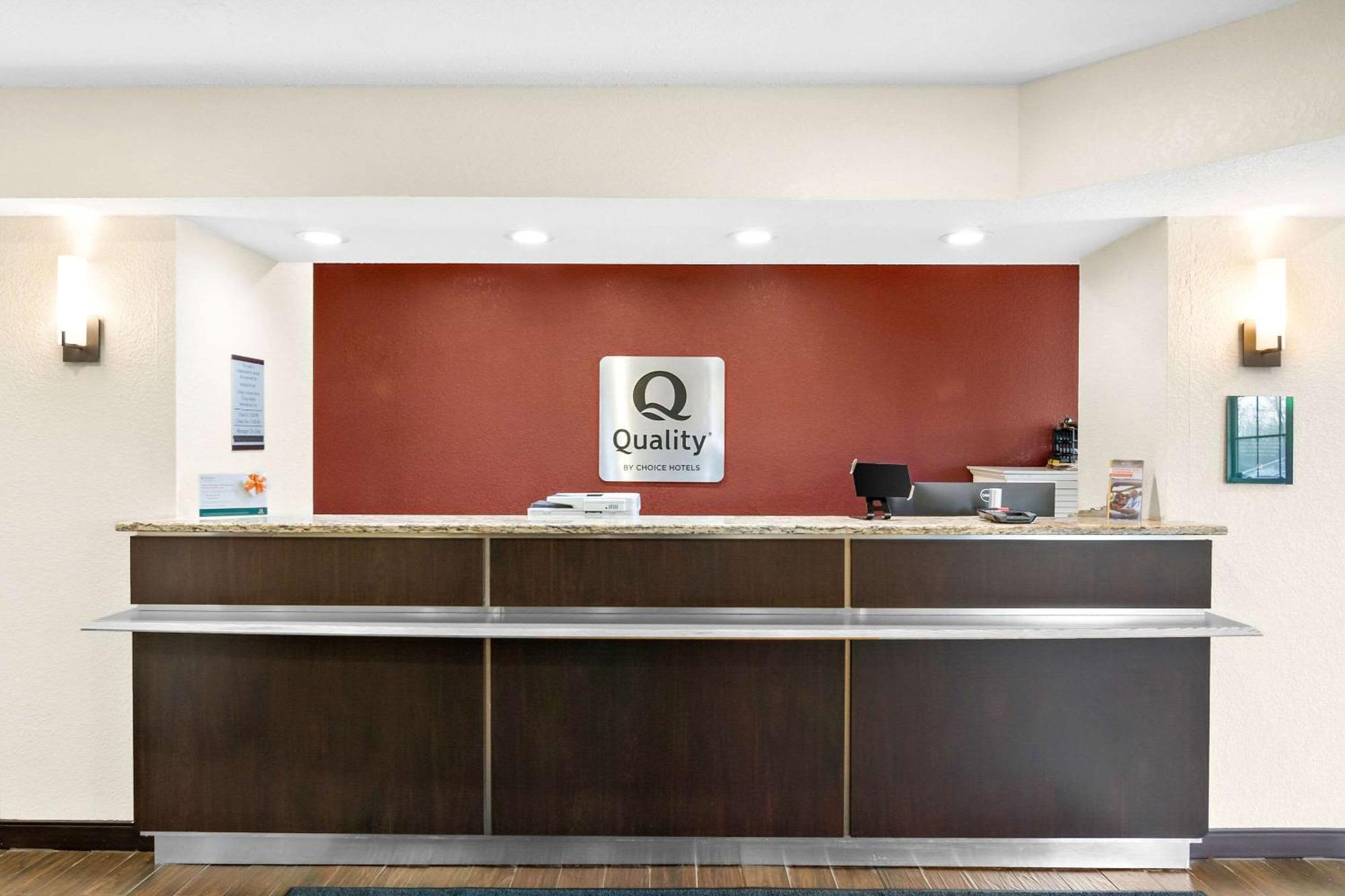 Quality Inn Queensbury Ngoại thất bức ảnh